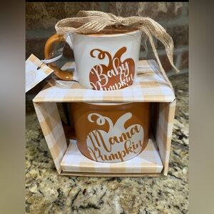 Market Finds Mama Pumpkin and Baby Pumpkin mug set Brand New!  Last One!